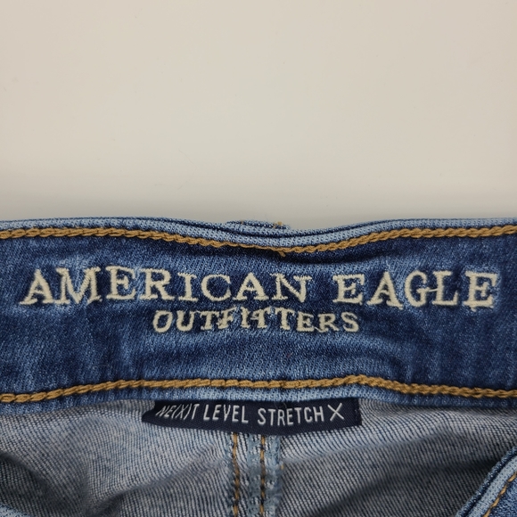 American Eagle Hi Rise Shortie Medium Wash Shorts - Picture 7 of 9